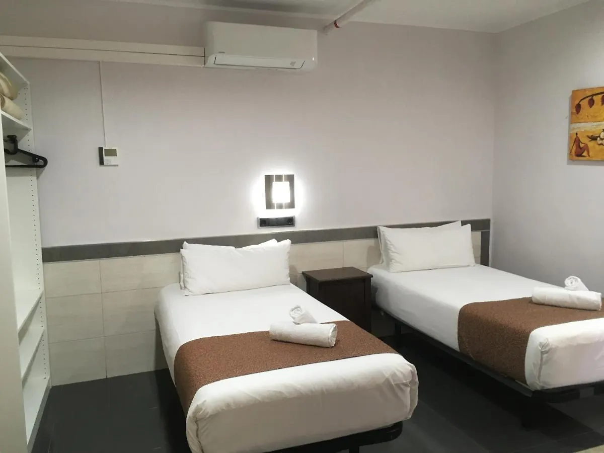 Hostal Levante Barcelona 2*,  Spain