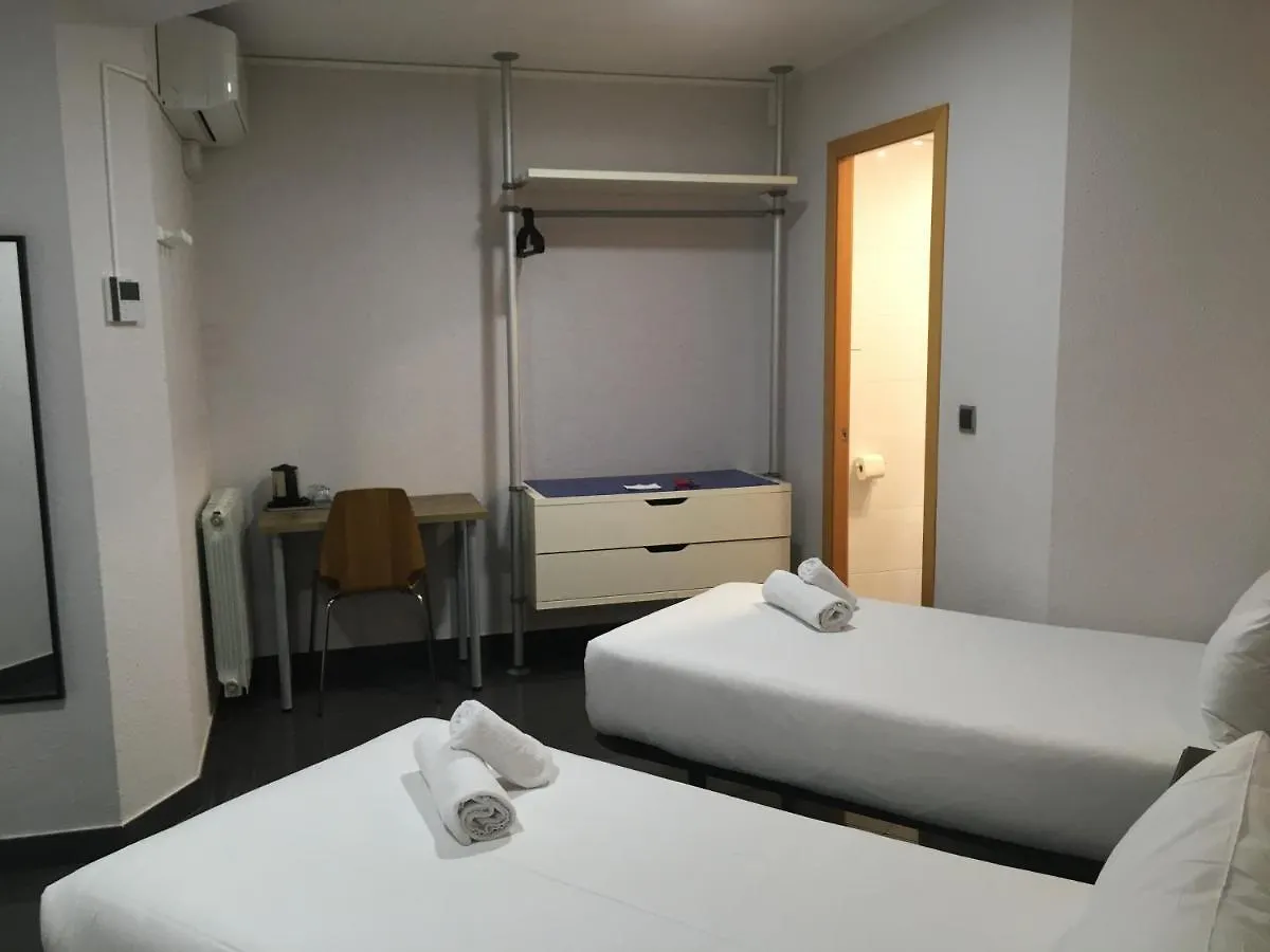 Hostal Levante Barcelona Guest house