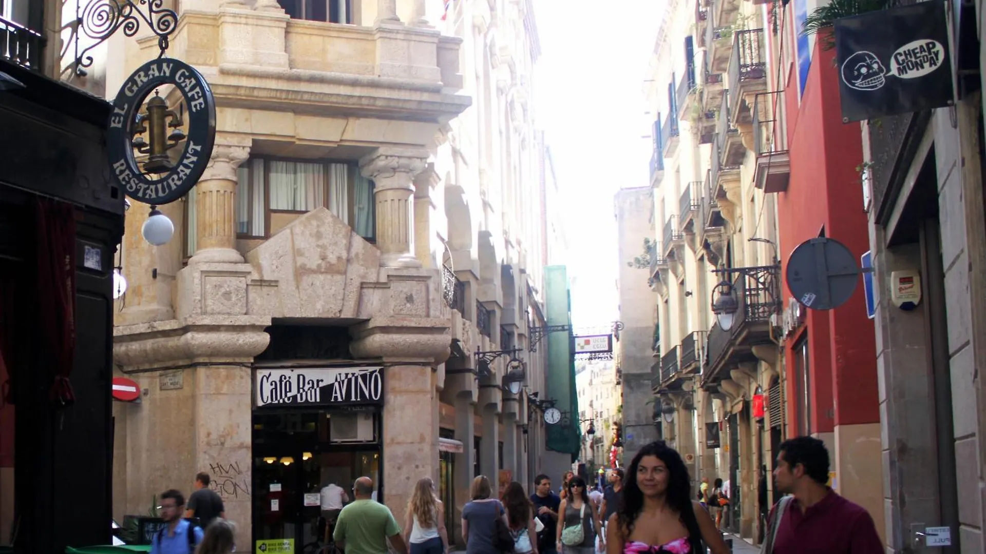 Hostal Levante Barcelona 2*,  Spain