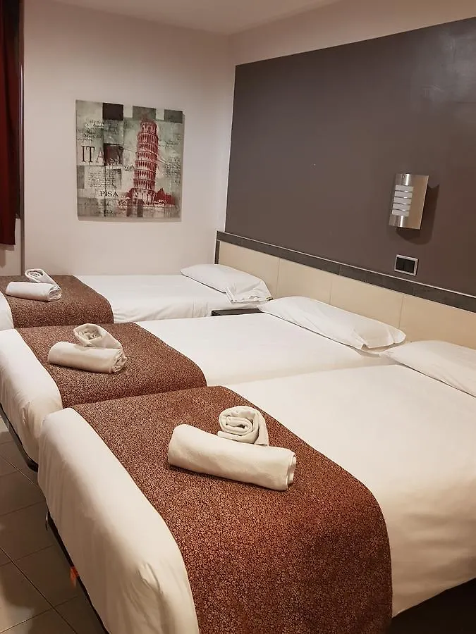 Hostal Levante Barcelona 2*,  Spain